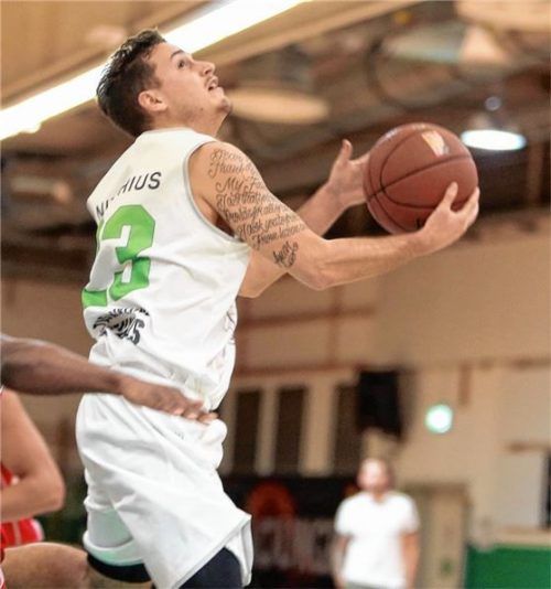 Daniel Nimphius will mit Bad Aibling am Samstag gegen Herzogenaurach einen Heimsieg einfahren. Foto  Fehrmann