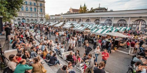 Der Streetfood-Markt Odprta Kuhna lockt mit slowenischer und internationaler Küche. Foto www.slovenia.info/ Jošt Gantar