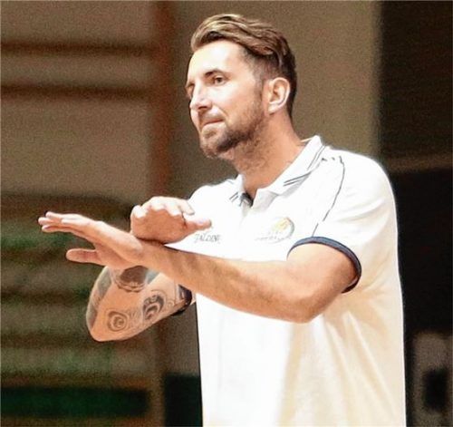 Frustriert: Aiblings Trainer Tobi Guggenhuber.Foto Fehrmann