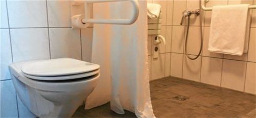 Für einen Badumbau kann man sich Unterstützung holen – technische und finanzielle. Foto Gabi Loke/be.p