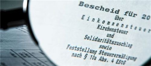 Hat das Finanzamt einen Fehler gemacht, darf es diesen aber bei einem sogenannten mechanischen Versagen korrigieren. Foto Franziska Gabbert/dpa-tmn