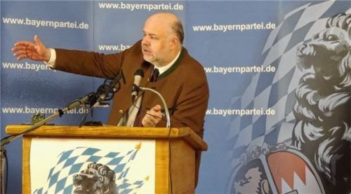 Im Zeichen des Bayerischen Löwen: Florian Weber (Bayernpartei).