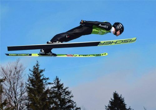 Jakob Lange (WSV Kiefersfelden) zeigte sich in Planica auf der Schanze stark verbessert.Foto Breuer