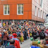 Oabling Gloré! Tausende Narren im Faschingstaumel