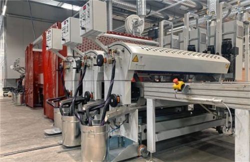 Mit der neuen Lackieranlage kann Schörghuber zukünftig zwischen verschiedenen Lackierverfahren mit minimierten Umrüstzeiten und Lackverlusten wechseln. Foto Schörghuber