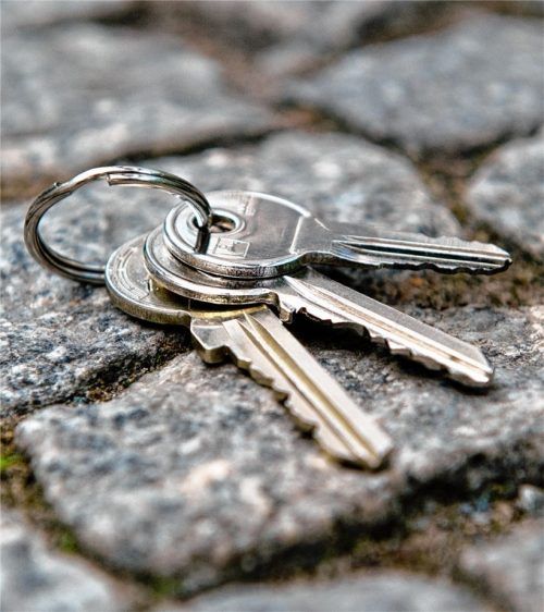 Nachdem er seinen Wohnungsschlüssel verloren und für die Wiederbeschaffung Geld von der Versicherung erhalten hatte, entwickelte der 51-Jährige ein betrügerisches „Geschäftsmodell“. Foto dpa