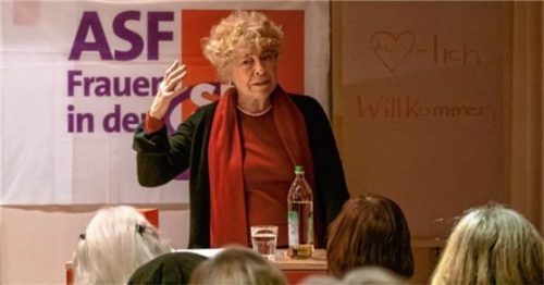Politikwissenschaftlerin Gesine Schwan sprach jetzt auf Einladung der SPD-Frauen in Rosenheim. Foto Thomae