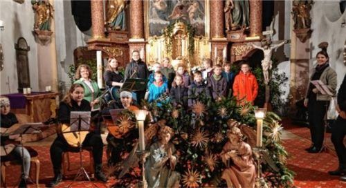 Stimmungsvolle Musik in der Pfarrkirche. Foto Otto Maier / Tourist-Info Brannenburg