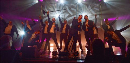 „The 12 Tenors“ begeisterten im Rosenheimer Kuko erneut ihre mehr als 1000 Fans. Foto Sieberath