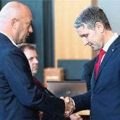 Dammbruch oder demokratischer Vorgang?