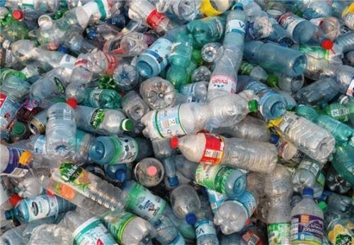 Umweltsünde Einweg-Flaschen. Foto dpa