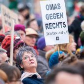 Rüstig gegen den rechten Rand