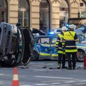 Polizeiauto gegen Polizeiauto