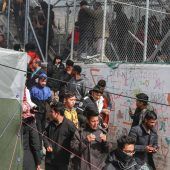 Großer Brand im Flüchtlingslager von Moria