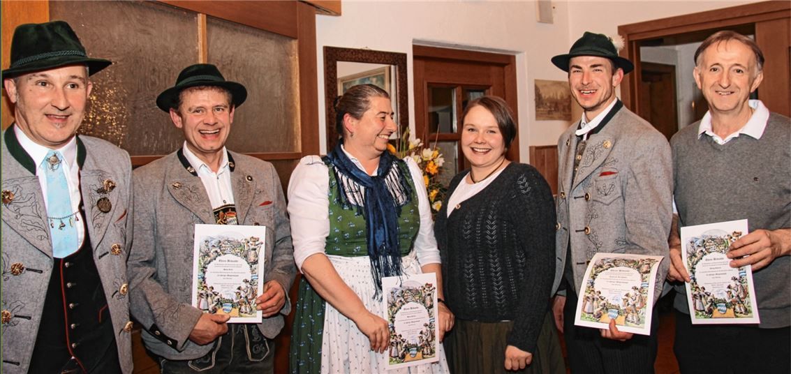 Ehrungen Standen Im Mittelpunkt Der Jahreshauptversammlung Des 