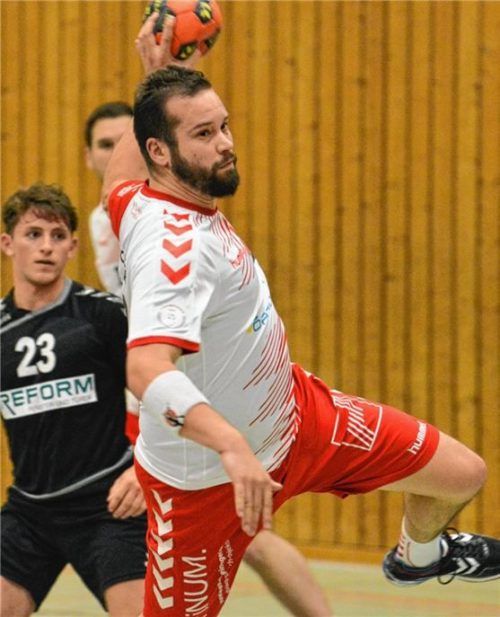 Bruckmühls Marc Wiegert war fünffacher Torschütze imDerby gegen den TuS Prien. Foto Fischer