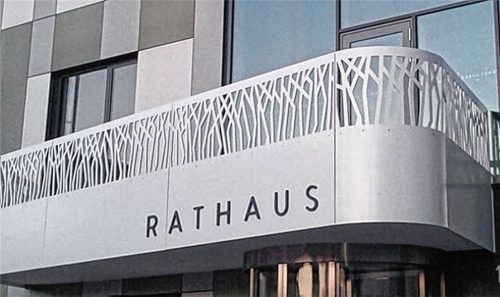 Desinfektionsmittel gibt’s für Besucher im Kolbermoorer Rathaus nicht. Die Stadt setzt aufs Händewaschen. Foto  Archiv