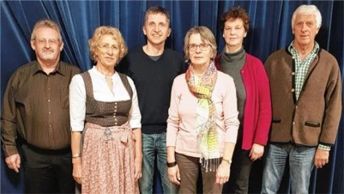 Der neue Vorstand: (von links) Rupert Görgmeier, Ann Kotter, Martin Pickel, Christine Huber, Christa Nemeth und Klaus Huber.Foto re