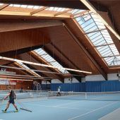 Neue Tennisschule auch für Erwachsene