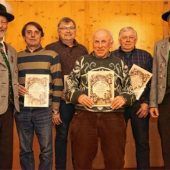 Nach 13 Jahren endlich wieder ein Maibaum für Guttenburg