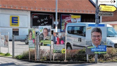 Die Plakate stehen noch, die Wahl ist aber bereits gelaufen. Jetzt sind die Parteien für den Abbau der Wahlplakate verantwortlich.Foto  Friedrich
