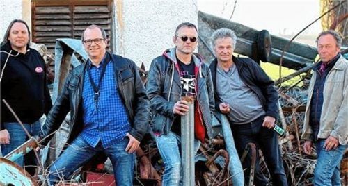 Die „Steinschläger“: (von links) Woife Fischer, „Schrupper“ Hagn, Sepp Schuhbeck, Fritz Kollenda und Franz Gottinger. Foto  Steinschlag