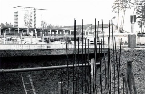 Einen Blick auf die Großbaustelle Waldbad bietet diese Aufnahme aus der Zeit um 1970.Foto  Stadtarchiv