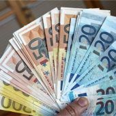 Junge Frau muss hinter Gitter