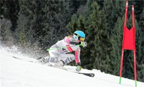 Hannah Thalmeier (SC Rosenheim) siegt in der U14w.