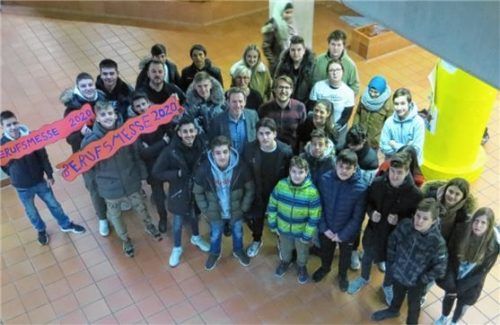 Stark für den Beruf: Über insgesamt 34 Ausbildungsberufe konnten sich die Mittelschüler informieren.Foto re