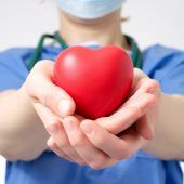 Nicht zögern, den Arzt zu kontaktieren