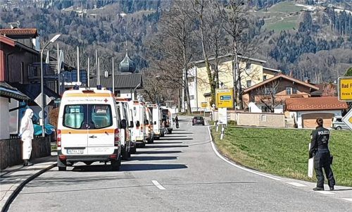 Corona-gebeutelte Gemeinde: Anfang April mussten aus einem Senioren- und Pflegeheim zahlreiche Bewohner verlegt werden, nachdem das Coronavirus dort massiv um sich gegriffen hatte (wir berichteten). Foto Rosenheim24.de/Seutter