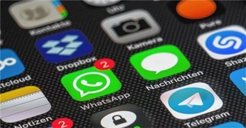 In einer Chatgruppe sollen Beamte des Polizeipräsidiums Oberbayern Süd Anfang 2018 volksverhetzende Inhalte geteilt haben. Foto dpa