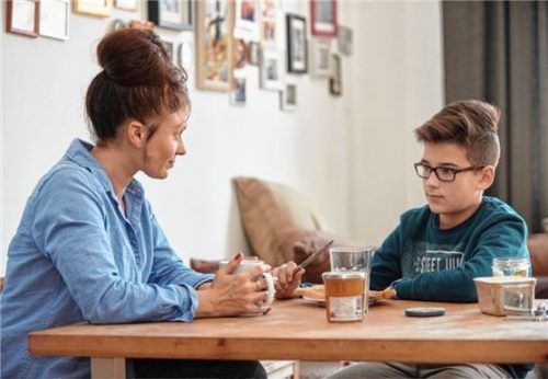 kinderschutzbund corona reFoto Nummer gegen Kummer