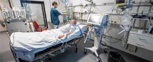 Nach Ansicht unserer Leser zeigt die Corona-Krise auch die Probleme unseres Gesundheitssystems auf – unter anderem, dass in den vergangenen Jahren in den Kliniken zu viele Pflegekräfte eingespart wurden.Foto dpa