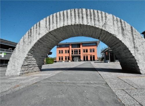 Im Stephanskirchener Rathaus diskutieren die Mitglieder des Hauptausschusses über eine neue Geschäftsordnung. Foto Schlecker