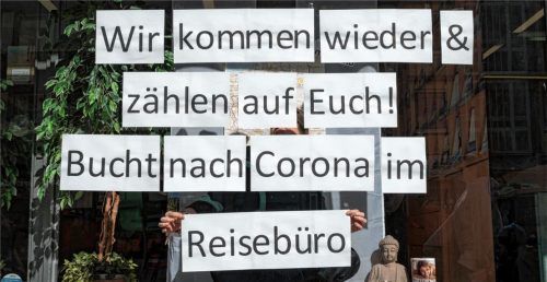 Reisebüros kämpfen in der Corona-Krise um ihre Existenz. Licht am Ende des Tunnels ist momentan noch nicht zu sehen. Viele hoffen aber, dass nach Corona die Kunden wieder den Weg in die Büros finden und Reisen buchen. Foto dpa