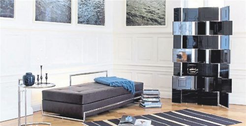 Trennung kann Spaß machen: Im offenen Wohnraum braucht man trotzdem noch Rückzugsräume. Diese lassen sich durch flexible Raumtrenner schaffen.