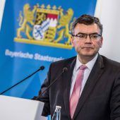 Thüringen nimmt die Maske ab, Bayern droht