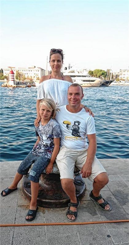 Auf den Urlaub mit ihrem Wohnmobil, der sie zuletzt nach Kroatien führte, müssen Finn, Alice und Matthias Fiebrich im Corona-Jahr verzichten. Foto  RE
