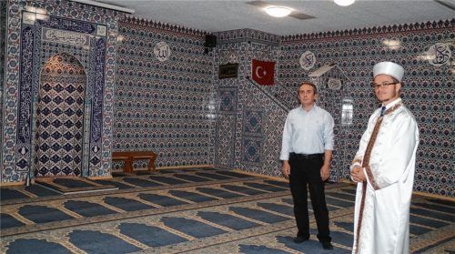 Beten und Fasten unter Corona-Regeln. Zum zweiten Mal kann die Gemeinde von Ahmet Baskent den Ramazan nur unter Einschränkungen feiern.Foto  Grundner