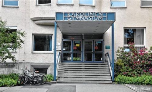 Kurzer Schreckensmoment, dann Entwarnung: Am Karolinen-Gymnasium hat es in einer Abiturklasse einen positiven Corona-Fall gegeben. Foto Schlecker