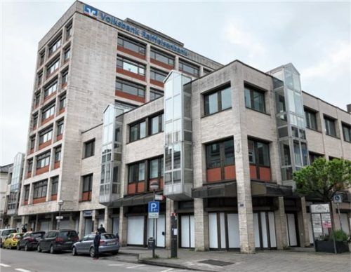 Leerstand: Das Gebäude an der Bahnhofstraße wird seit Monaten nicht genutzt.Foto Geyer