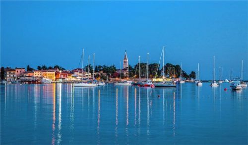 Nächtliches Novigrad. Foto Frank Heuer