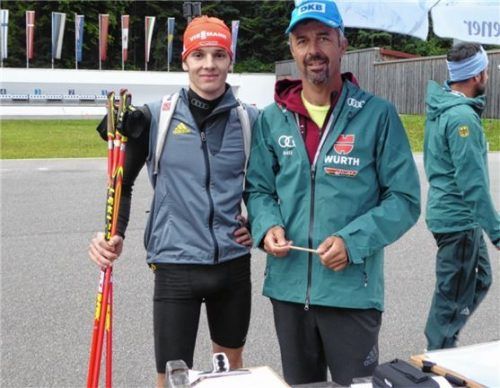 So nah mit seinen Sportlern zusammenstehen – so wie hier noch vor der Corona-Krise mit Simon Groß (links) – kann Trainer Remo Krug in der nächsten Zeit noch nicht.Foto Hohler