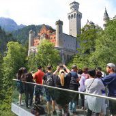 Gästeführer tappen im Dunkeln