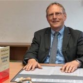 Mit Krawatte statt Waffe zum Erfolg