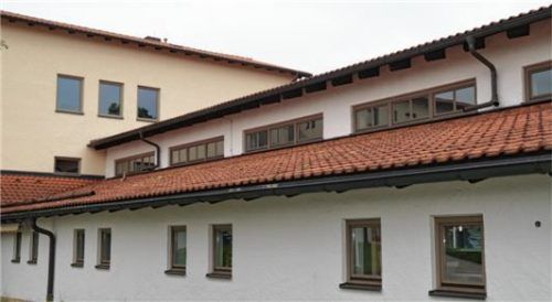 Auch die Mehrzweckhalle wird von den Ausgaben der Gemeinde profitieren. Für 50000 Euro sollen die Sanitäranlagen in der oberen Etage erneuert werden.Foto  Archiv