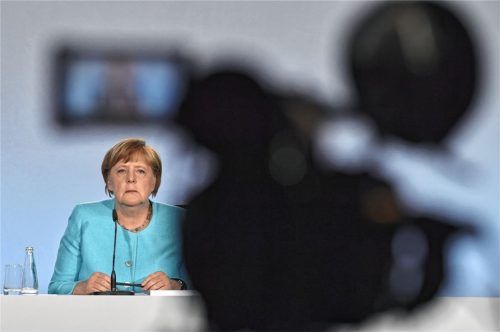 Bei einer Pressekonferenz im Bundeskanzleramt hat Bundeskanzlerin Angela Merkel die verschiedenen Punkte des Corona-Konjunkturpakets angesprochen. Fotos dpa, Stache, Stadtwerke Rosenheim/Michael Memminger, CSU Bad Aibling, re