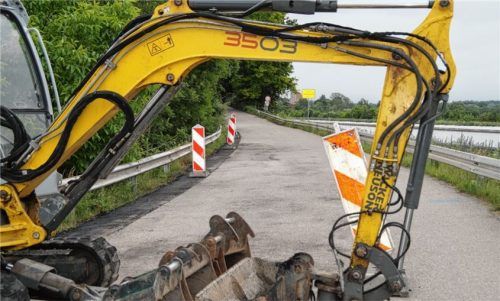 Der Steinbrunner Berg in Waldkraiburg-Süd ist gesperrt.Foto  Grundner